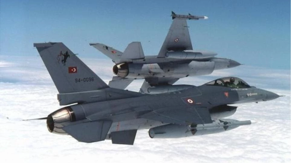 Τουρκική προκλητικότητα: Αερομαχίες και 37 παραβιάσεις από τουρκικά αεροσκάφη στο Αιγαίο πριν τη Σύνοδο του ΝΑΤΟ